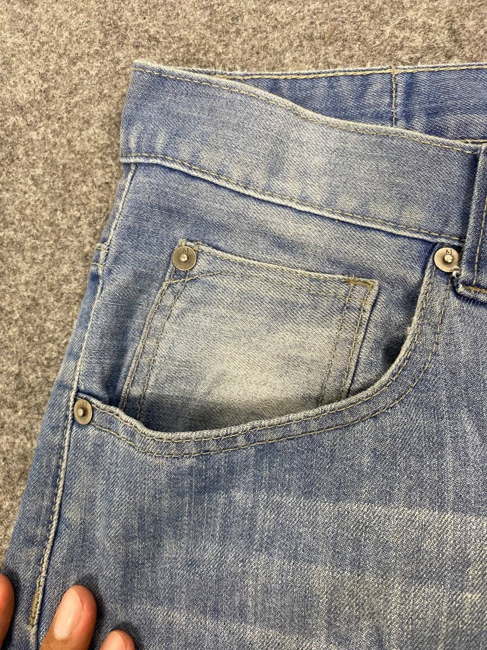 Alexander Julian alexander julian distressed denim nice design Size US 43 - 8 Thumbnail