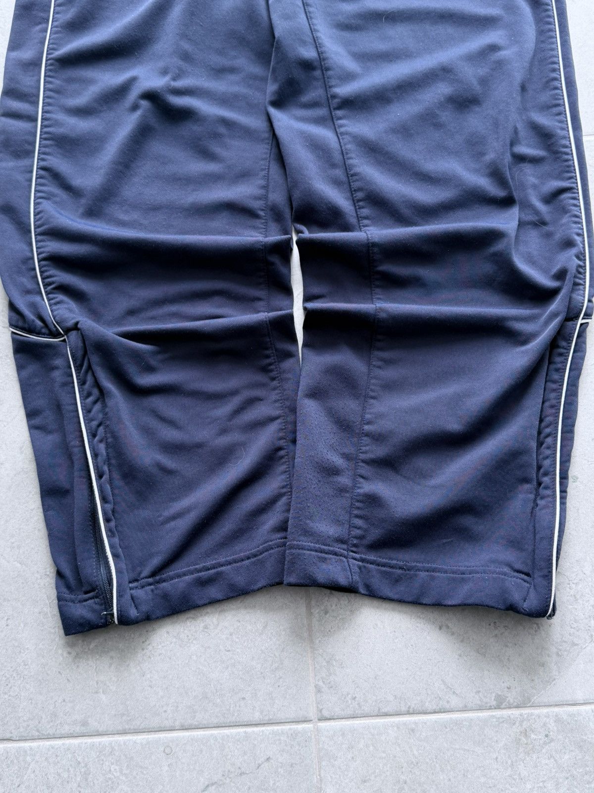 Nike Vintage 00s Nike Baggy Sweatpants Size US 34 / EU 50 - 3 Thumbnail