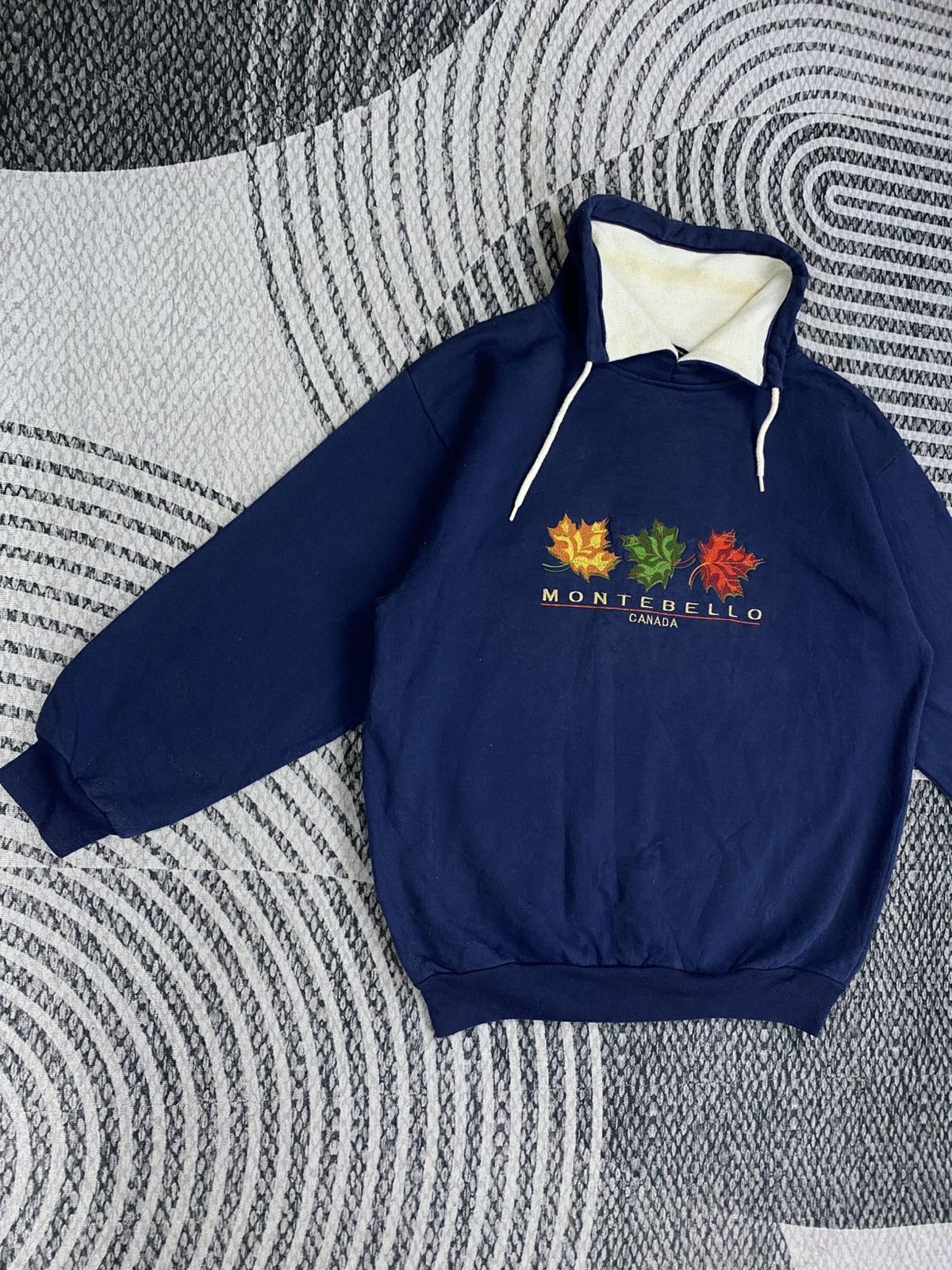 ATTRACTIONS Vintage 90s Attraction Montebello Canada Sweatshirt Size US M / EU 48-50 / 2 - 3 Thumbnail
