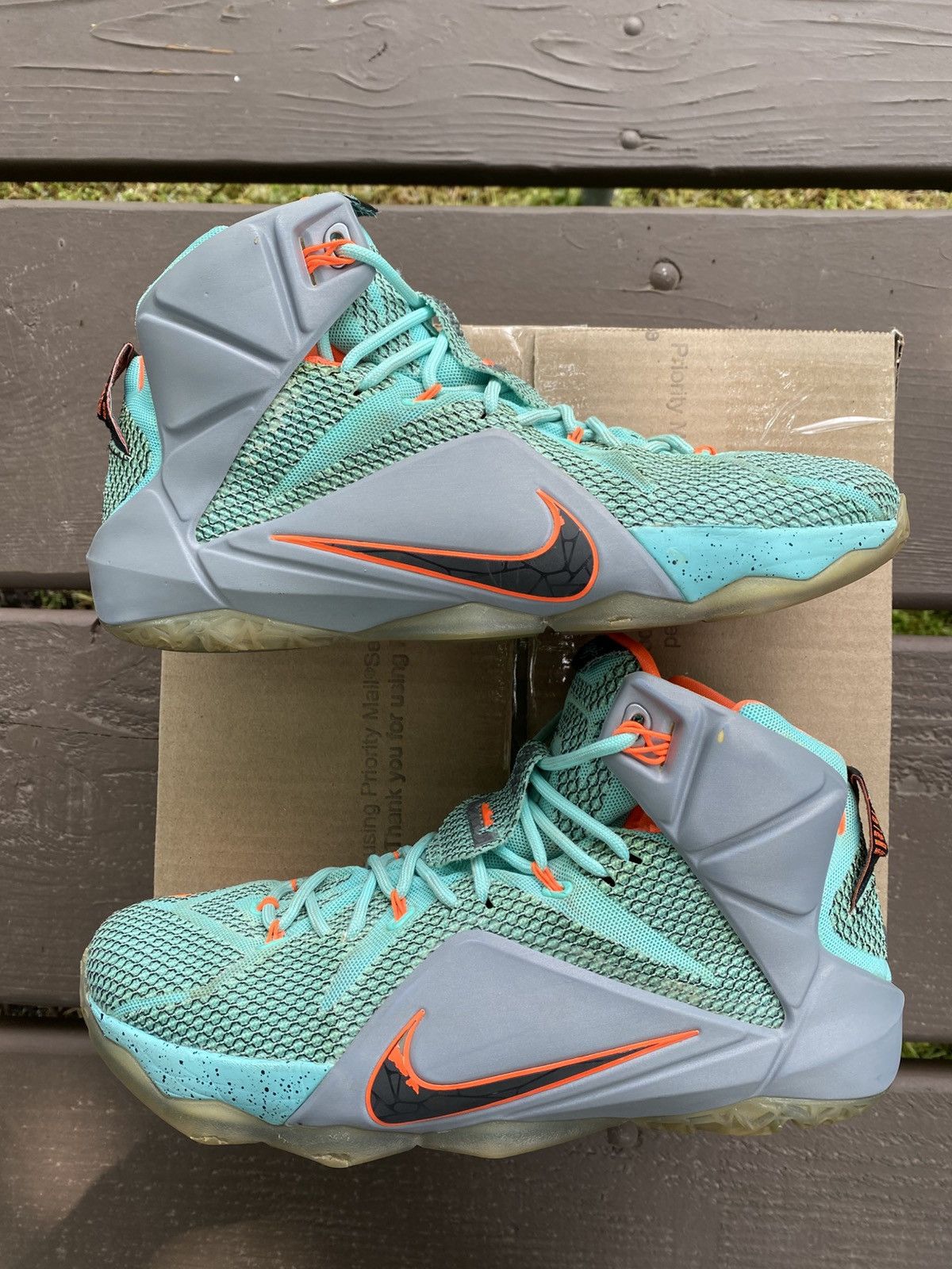 Nike Nike LeBron 12 NSRL 684593301 Size 9.5 Men Size US 9.5 / EU 42-43 - 3 Thumbnail