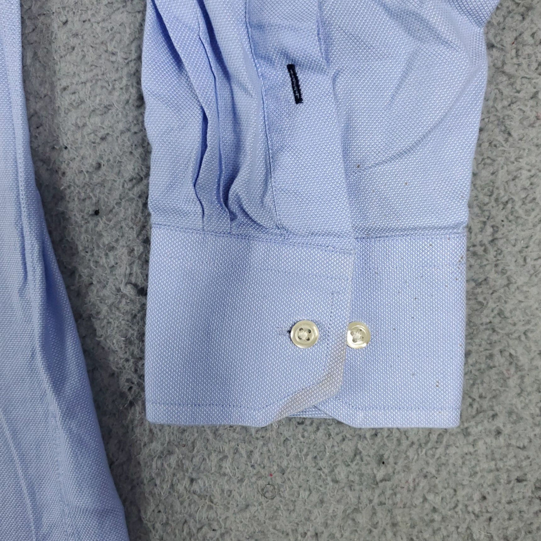 Tommy Hilfiger VINTAGE Tommy Hilfiger Shirt Mens XL Blue Button-Up Long Sleeve Casual, 17 Collar, Logo, Cotton - 90s/Preppy Style (Mens) Size US XL / EU 56 / 4 - 3 Thumbnail