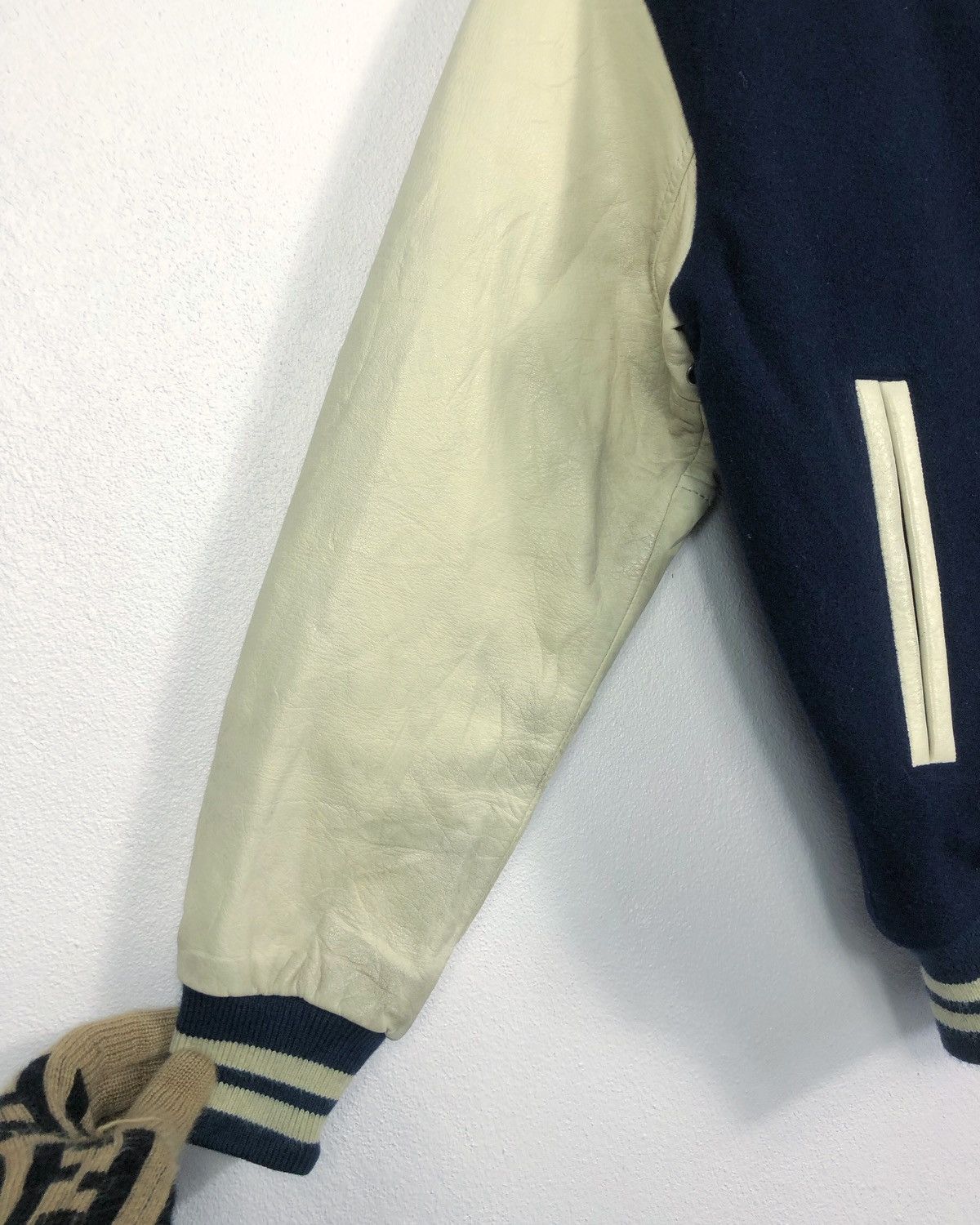 Descente × Vintage Rare Vintage Descente Stadium Wool Leather Varsity Jacket Size US S / EU 44-46 / 1 - 13 Thumbnail