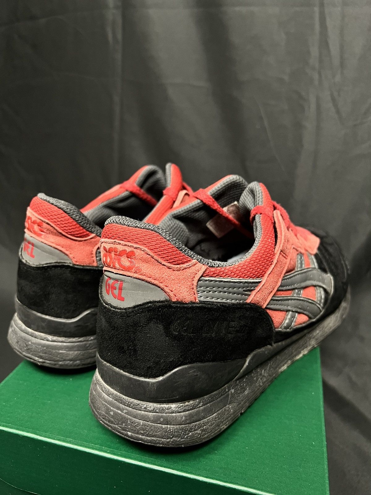Asics × Japanese Brand Asics Gel Lyte 3 Christmas Pack Size US 10 / EU 43 - 7 Thumbnail