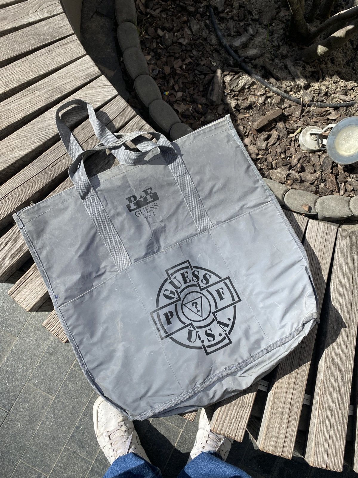 Guess × Places + Faces Places + Faces x GUESS Jeans U.S.A. Reflective Tote Bag Size ONE SIZE - 1 Thumbnail