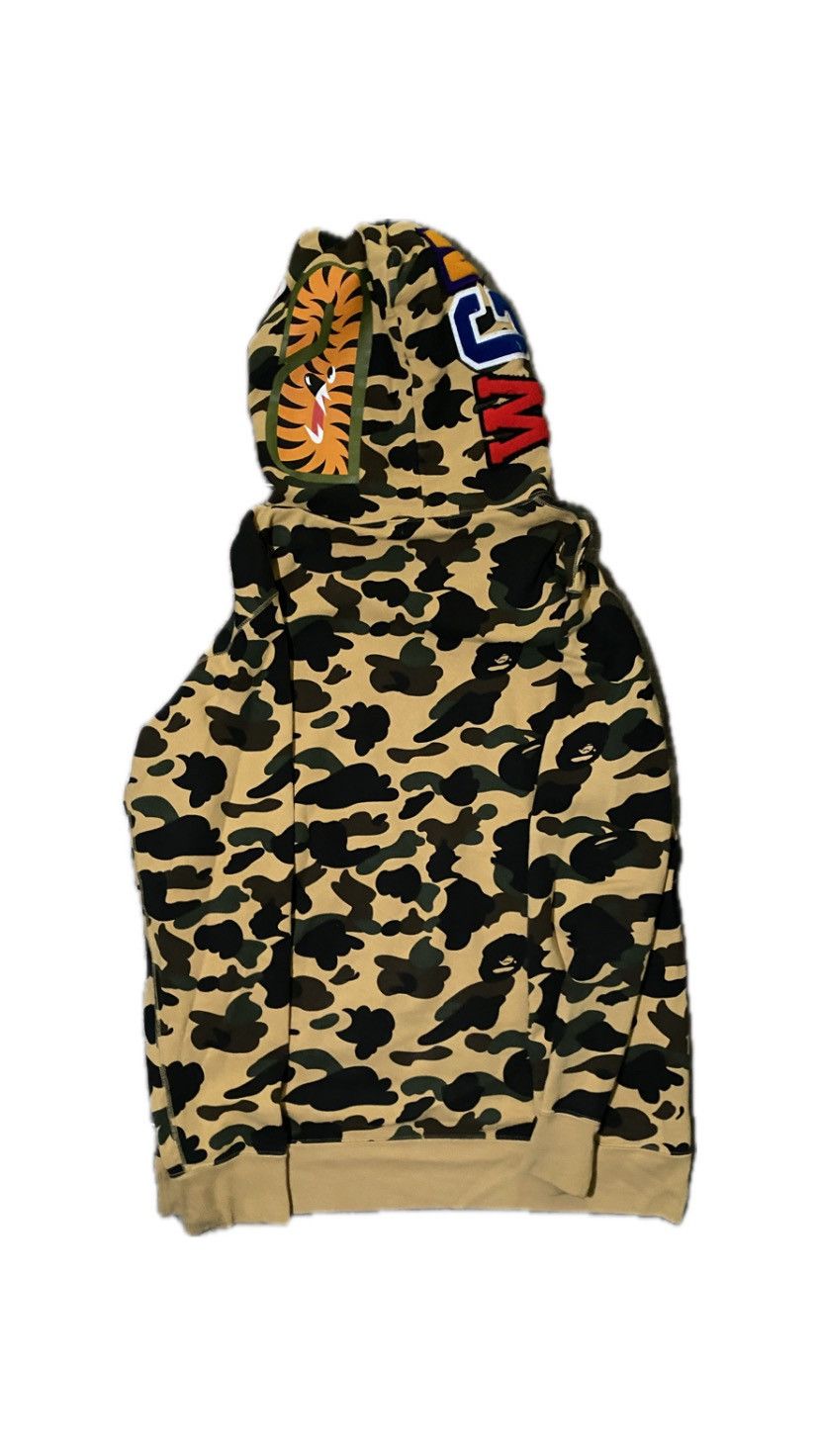 Bape Bape Camo Shark Hoodie Size US XL / EU 56 / 4 - 5 Thumbnail