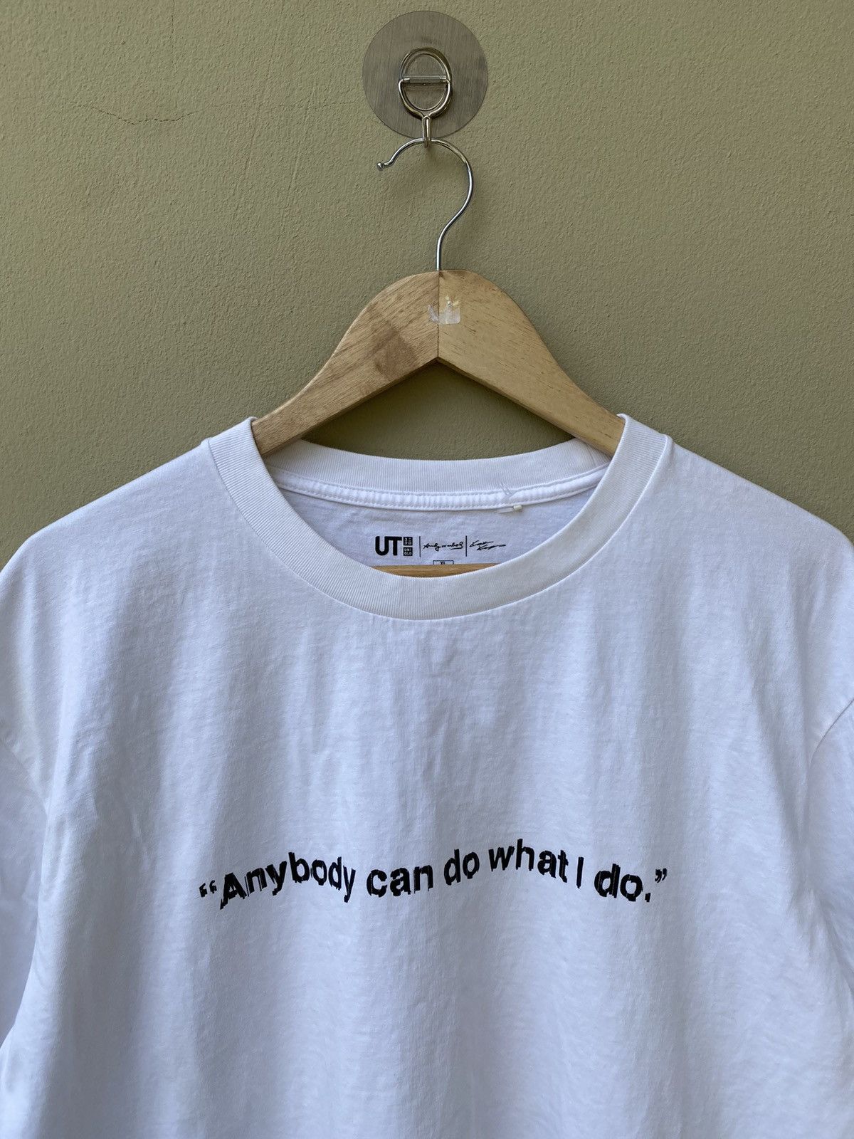 Andy Warhol × Uniqlo ANDY WARHOL ANYBODY CAN DO WHAT I DO WHITE TEE Size US XL / EU 56 / 4 - 5 Thumbnail