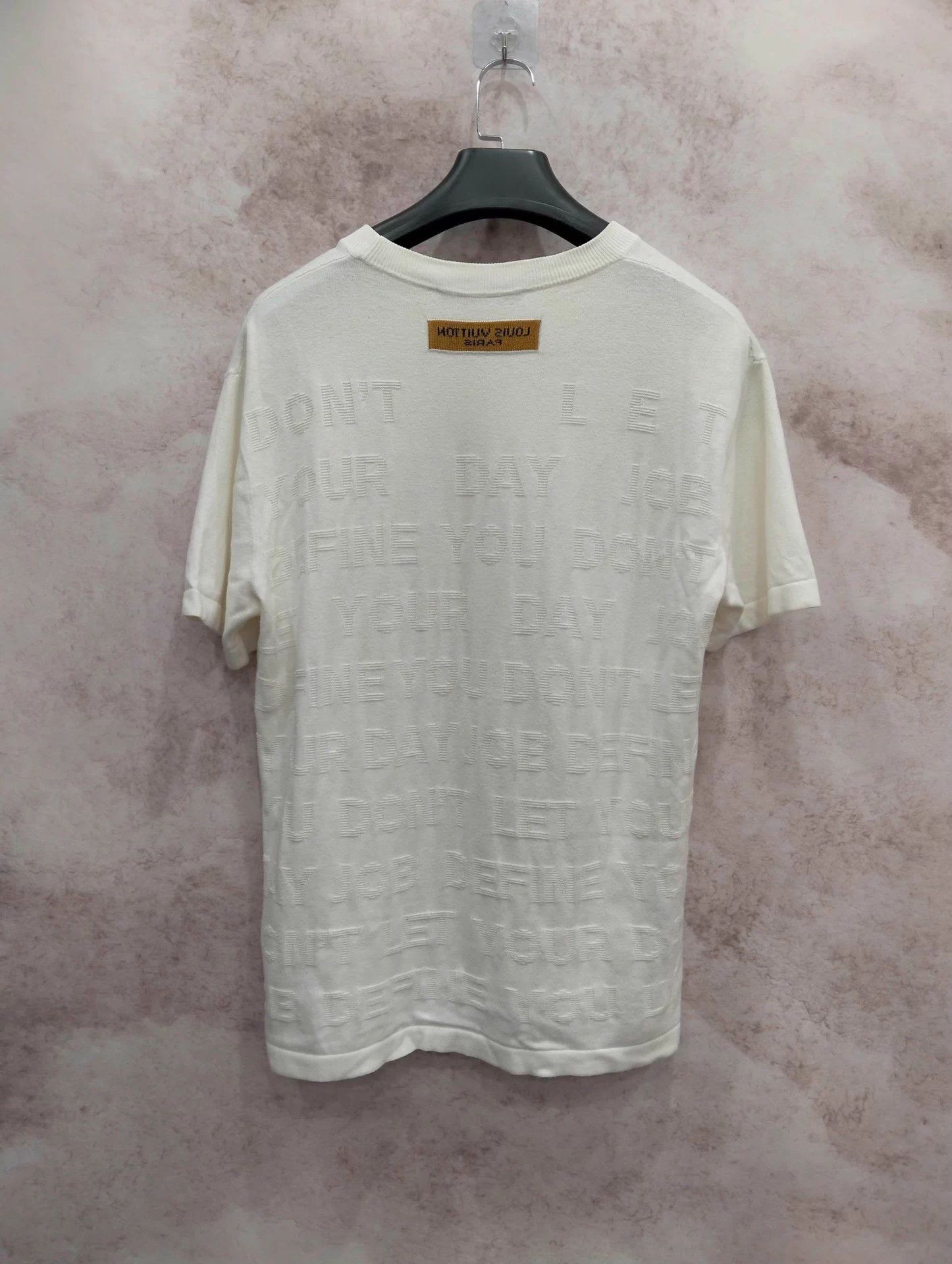 Louis Vuitton LV Tee M Size US M / EU 48-50 / 2 - 2 Thumbnail