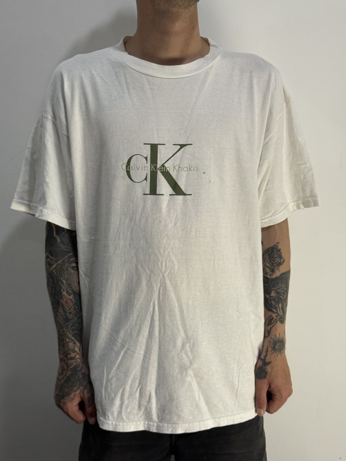 Calvin Klein Vintage 1990s Calvin Klein Tshirt Size US XL / EU 56 / 4 - 1 Thumbnail