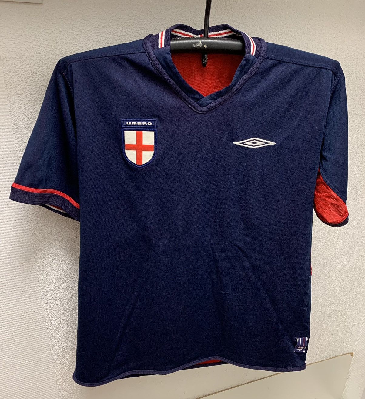 Umbro England umbro vintage soccer jersey reversible 2002 M-L sz Size US M / EU 48-50 / 2 - 1 Thumbnail