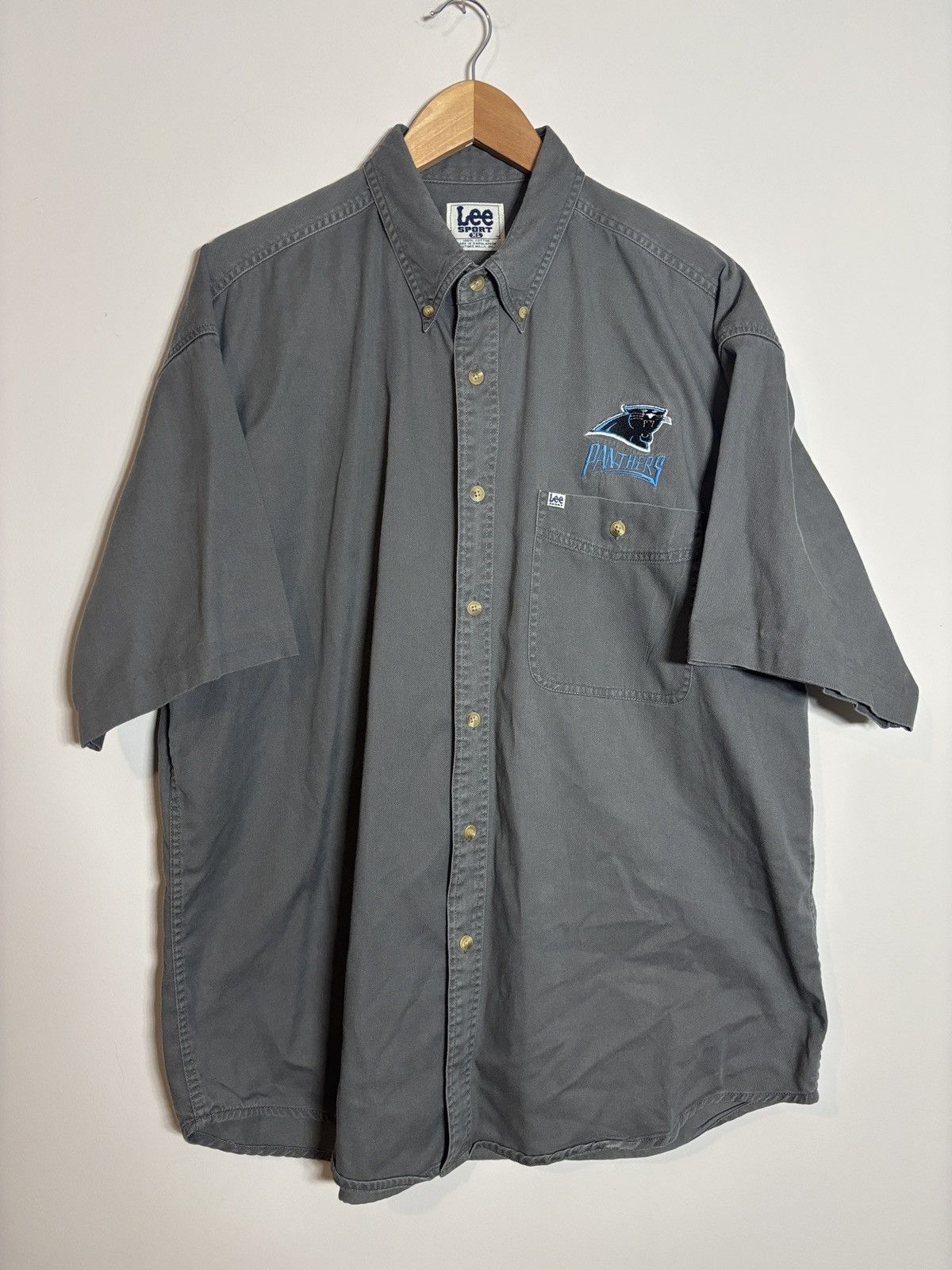 NFL Vintage Lee Sport Carolina Panthers NFL Button Down Shirt XL Size US XL / EU 56 / 4 - 1 Thumbnail