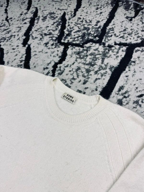 Acne Studios Acne Studios Cream White S Angora Wool Sweater Size S / US 4 / IT 40 - 2 Thumbnail