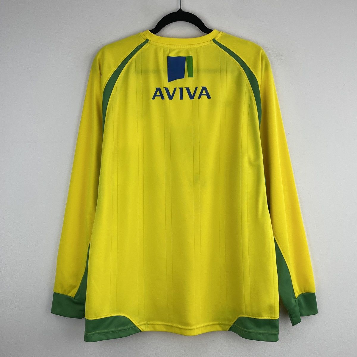 Other Norwich City Home Long Sleeve Jersey Men’s Shirt 2010/2011 Size US L / EU 52-54 / 3 - 8 Thumbnail