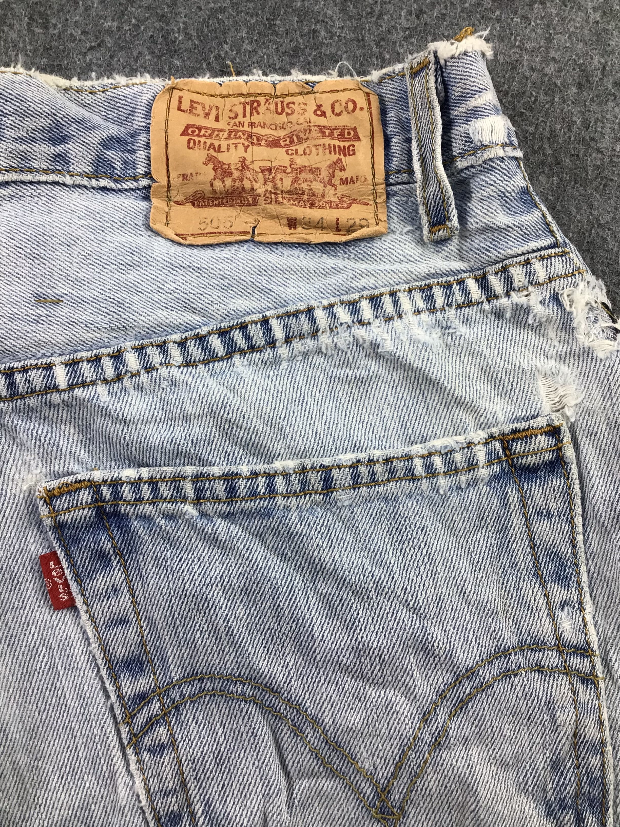 Levi's Vintage Light Wash Levis 505 Jeans-J869 Size US 33 - 5 Thumbnail