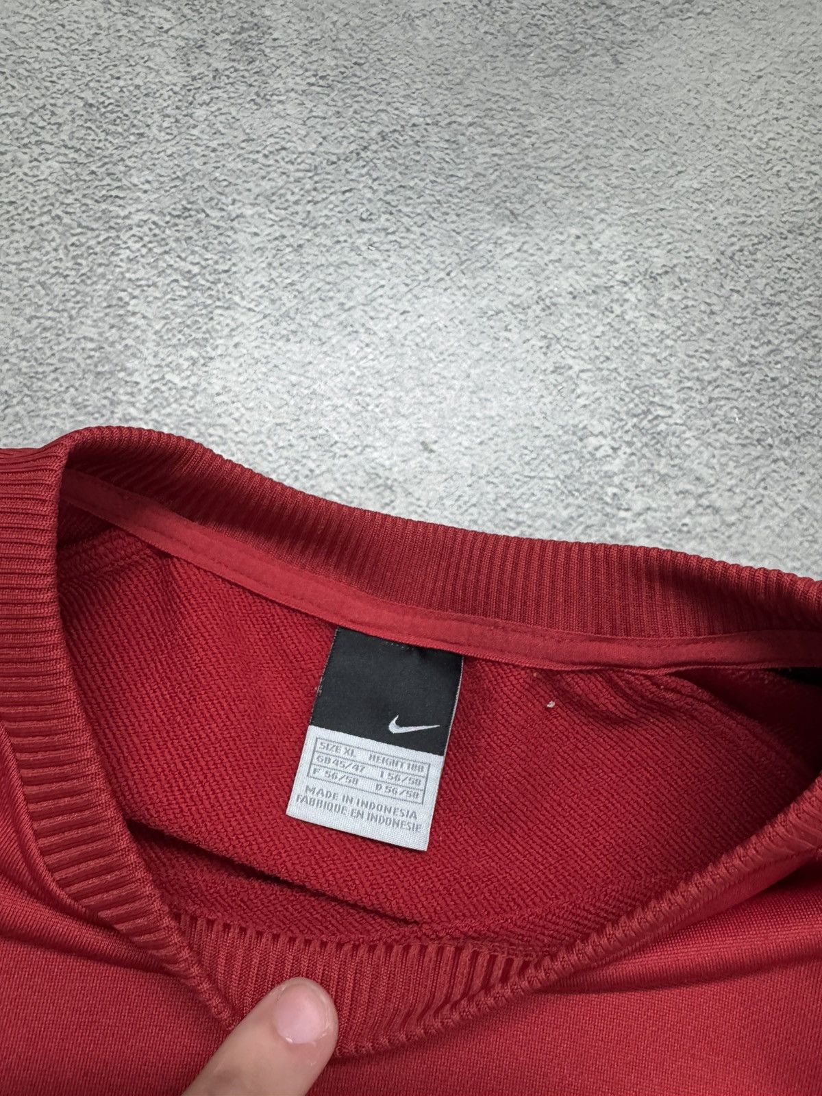 Nike Vintage Y2k Nike Mini Swoosh Sweatshirt 90’s Size US XL / EU 56 / 4 - 8 Thumbnail
