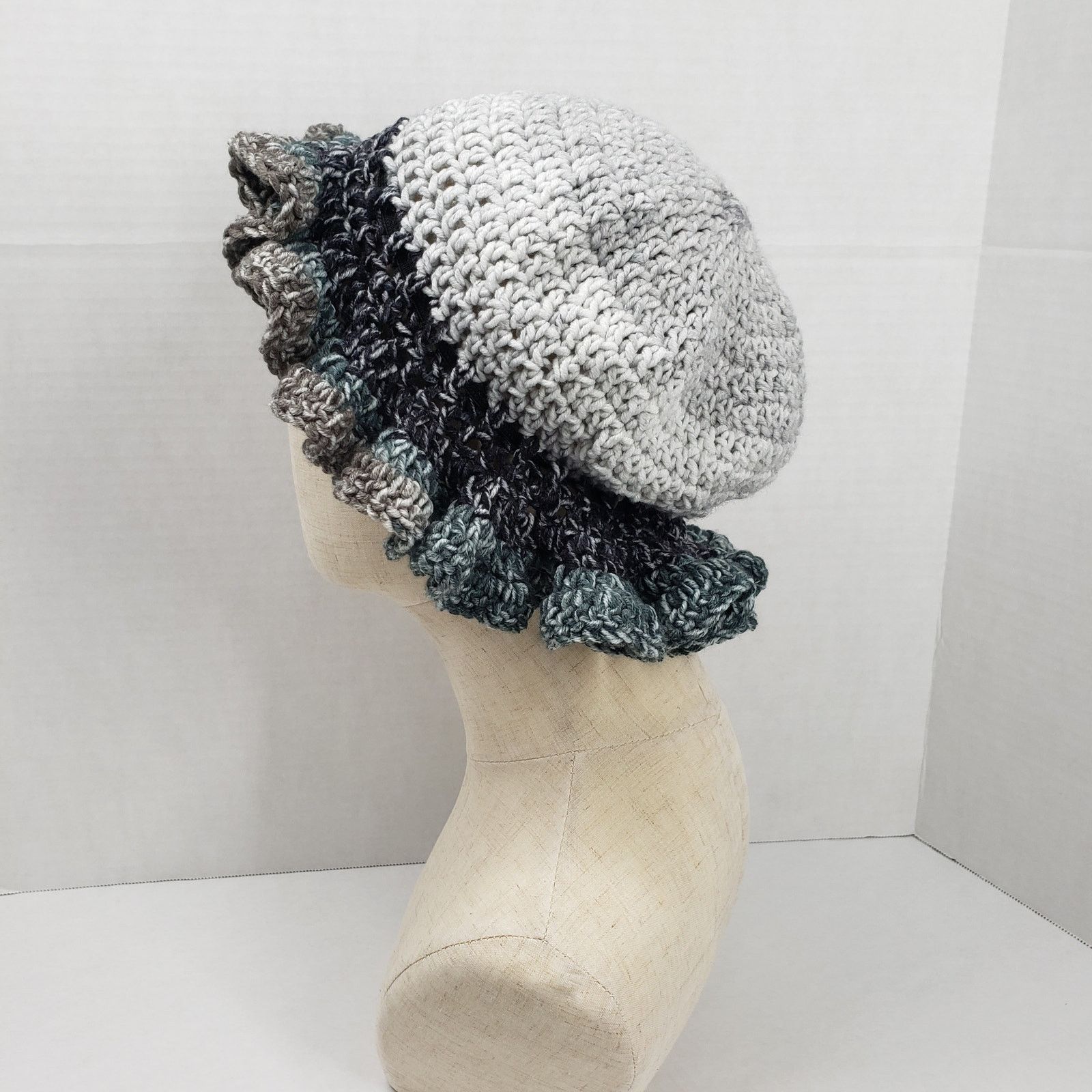 Handmade Handmade Crochet Ruffle Hat Gray Bucket Slouchy Beanie Boho Size ONE SIZE - 17 Thumbnail