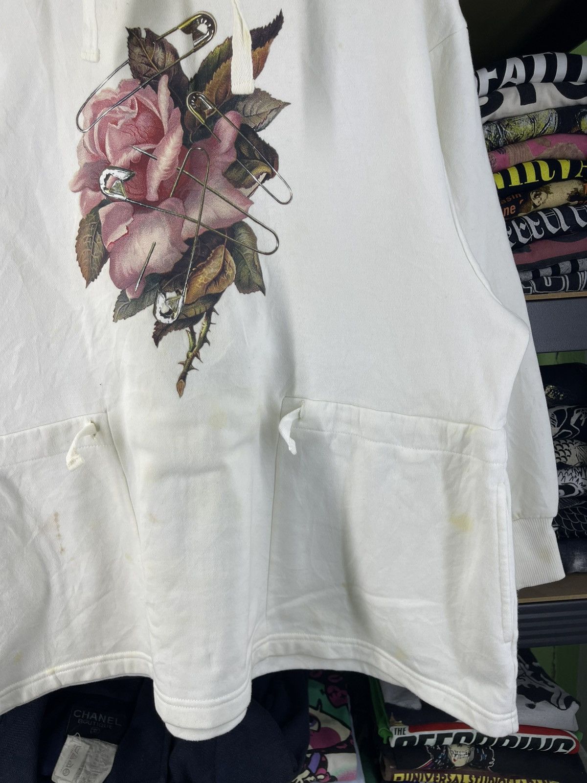 GU × Undercover GU x Undercover hoodie with a rose and safety pin hoodie Size M / US 6-8 / IT 42-44 - 3 Thumbnail