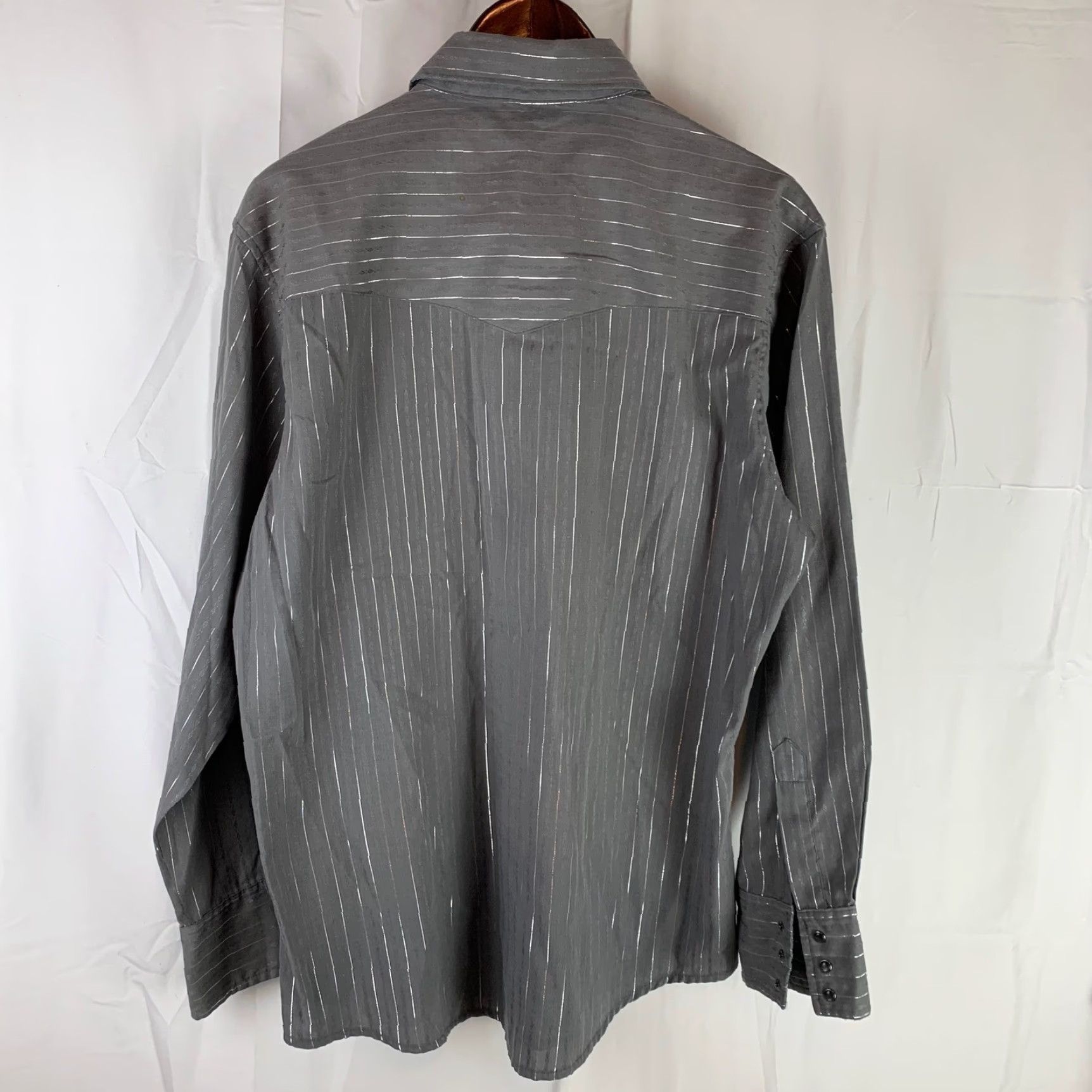 Wrangler Wrangler Western Shirt Mens Large Grey Silver Metallic Pinstripe Snap Front Size US L / EU 52-54 / 3 - 7 Thumbnail