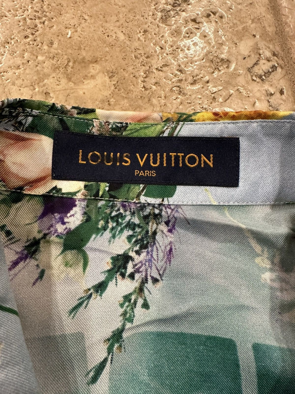 Louis Vuitton Louis Vuitton Virgil Abloh SS20 Floral Silk Button Up Shirt Size US M / EU 48-50 / 2 - 9 Thumbnail