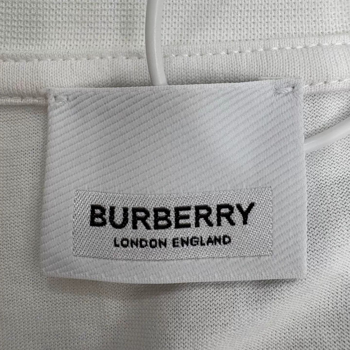 Burberry Burberry Deer Photo Logo T-shirt XXL Size US XXL / EU 58 / 5 - 3 Thumbnail
