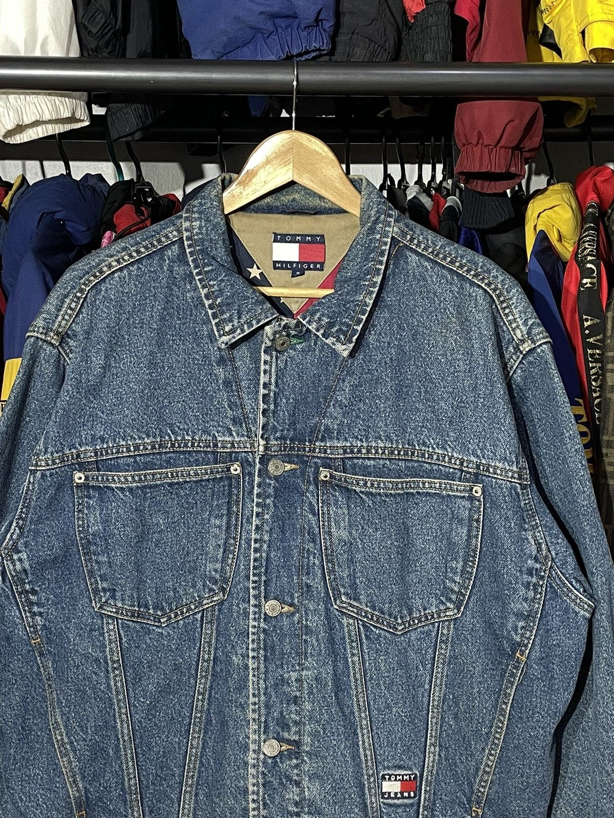 Japanese Brand × Tommy Hilfiger × Vintage Denim Jacket Tommy Hilfiger Big Flag 90’s Vintage Size US L / EU 52-54 / 3 - 8 Thumbnail