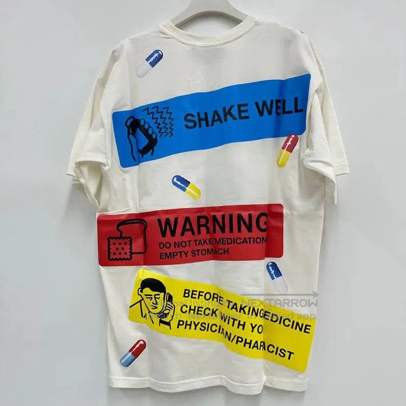 Moschino Moschino Women's White Graphic Short Sleeve T-Shirt . Size XS / US 0-2 / IT 36-38 - 2 Thumbnail