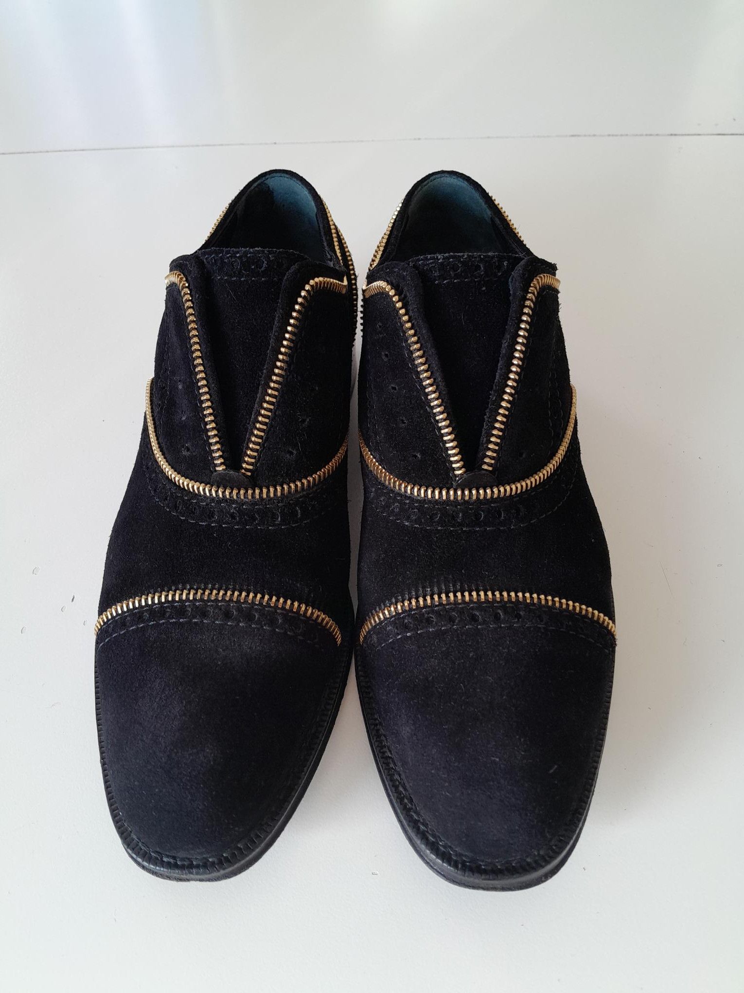 Louis Vuitton CHAUSSURES LOUIS VUITTON TOMBOY Size US 7.5 / IT 37.5 - 4 Thumbnail