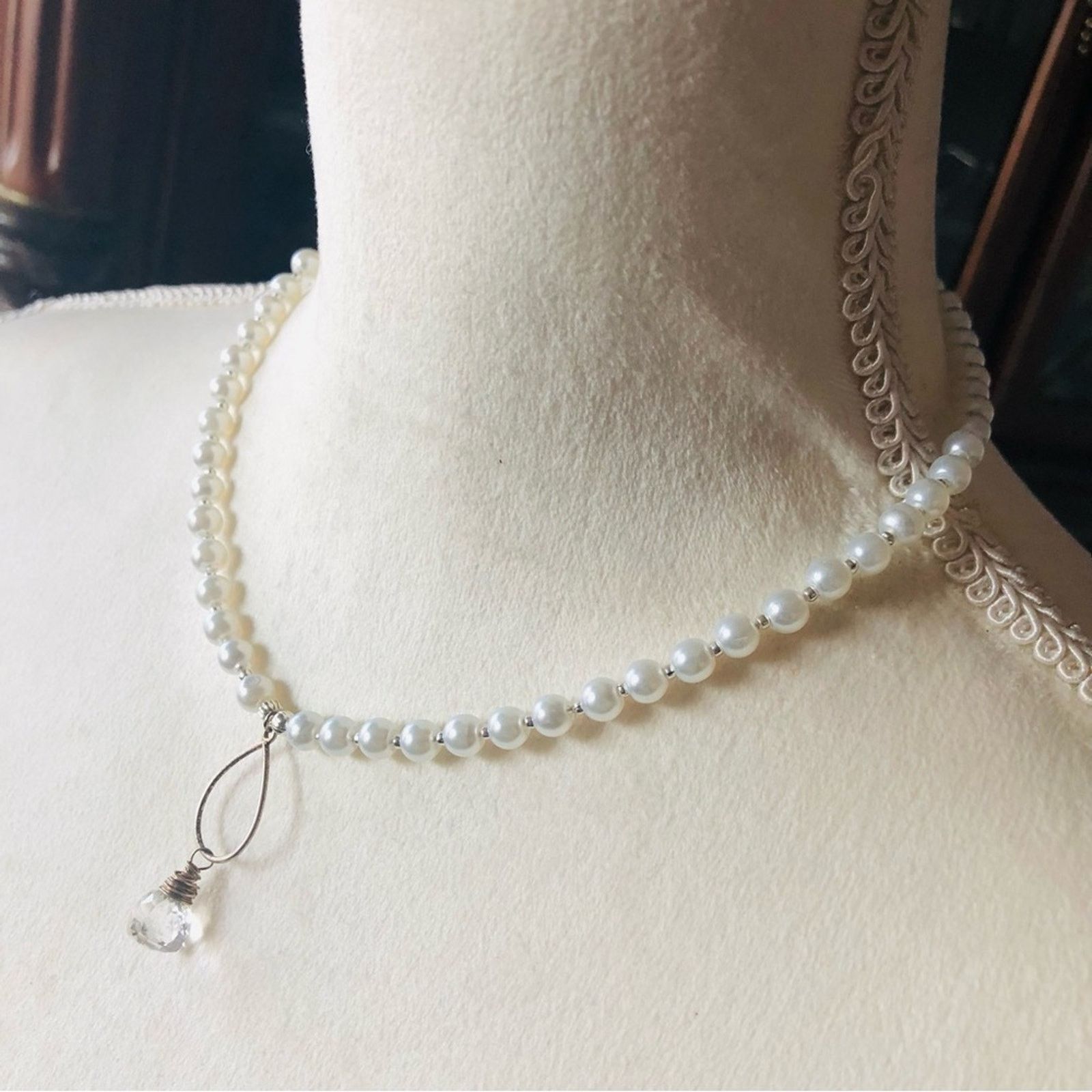 Handmade Handcrafted repurpose triangle facet crystal Pearl necklace Size ONE SIZE - 4 Thumbnail