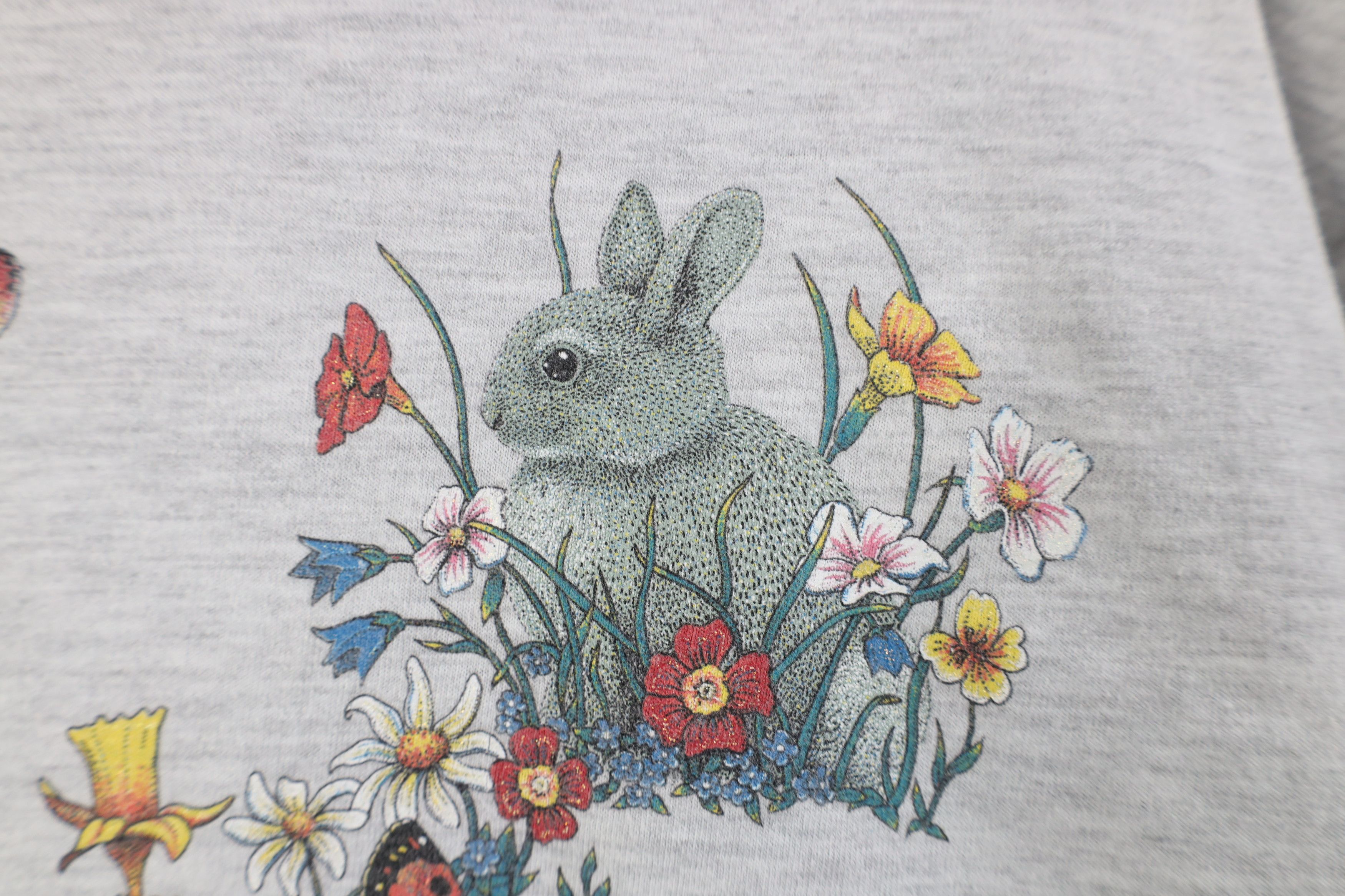 Vintage Vintage 90s Streetwear Nature Flower Butterfly T-Shirt USA Size L / US 10 / IT 46 - 7 Thumbnail