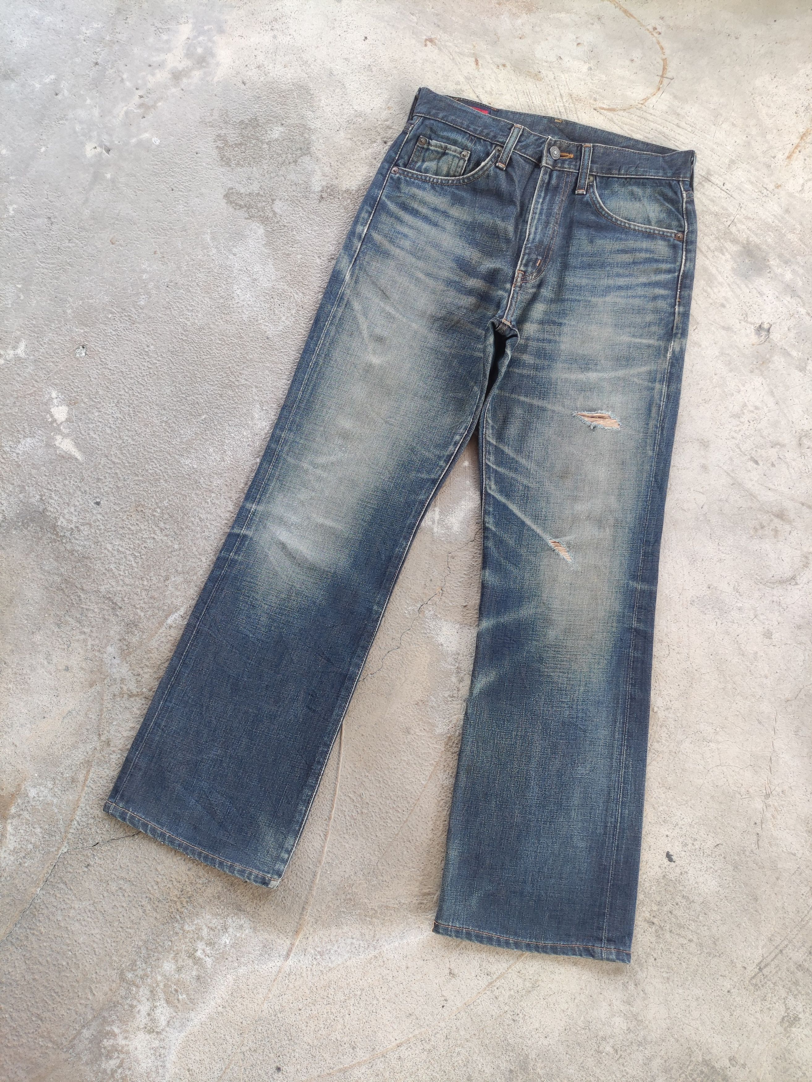 Edwin Vintage Edwin 503 Japan Flare Distressed Faded Jean Size US 30 / EU 46 - 2 Thumbnail