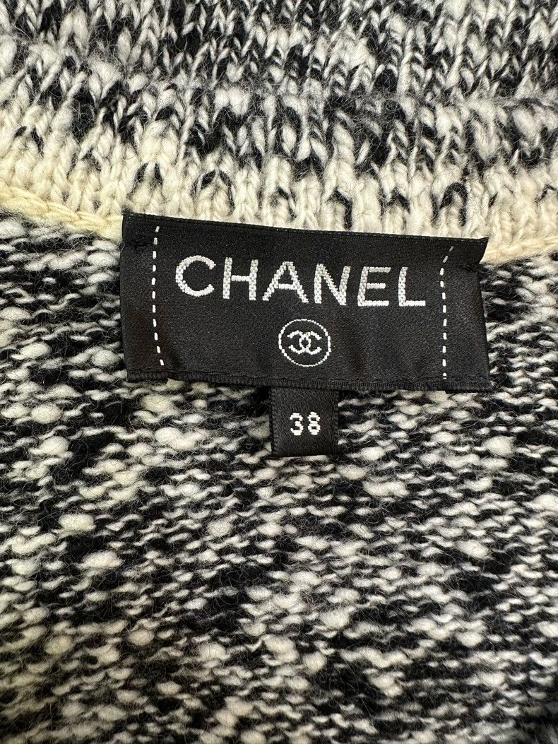 Chanel Chanel Classic four-pocket medium-long cashmere cardigan c Size XS / US 0-2 / IT 36-38 - 7 Thumbnail