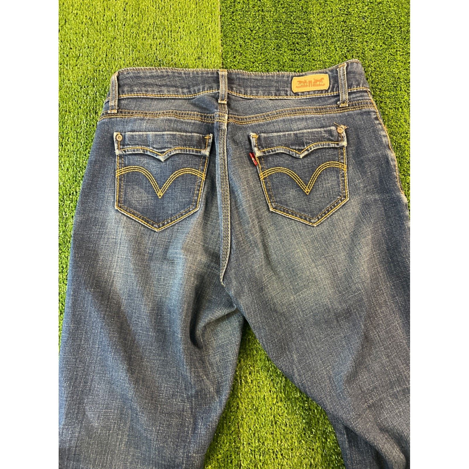 Levi's Levis 529 Curvy Straight Jeans Womens 30X32 Size 30" / US 8 / IT 44 - 6 Thumbnail