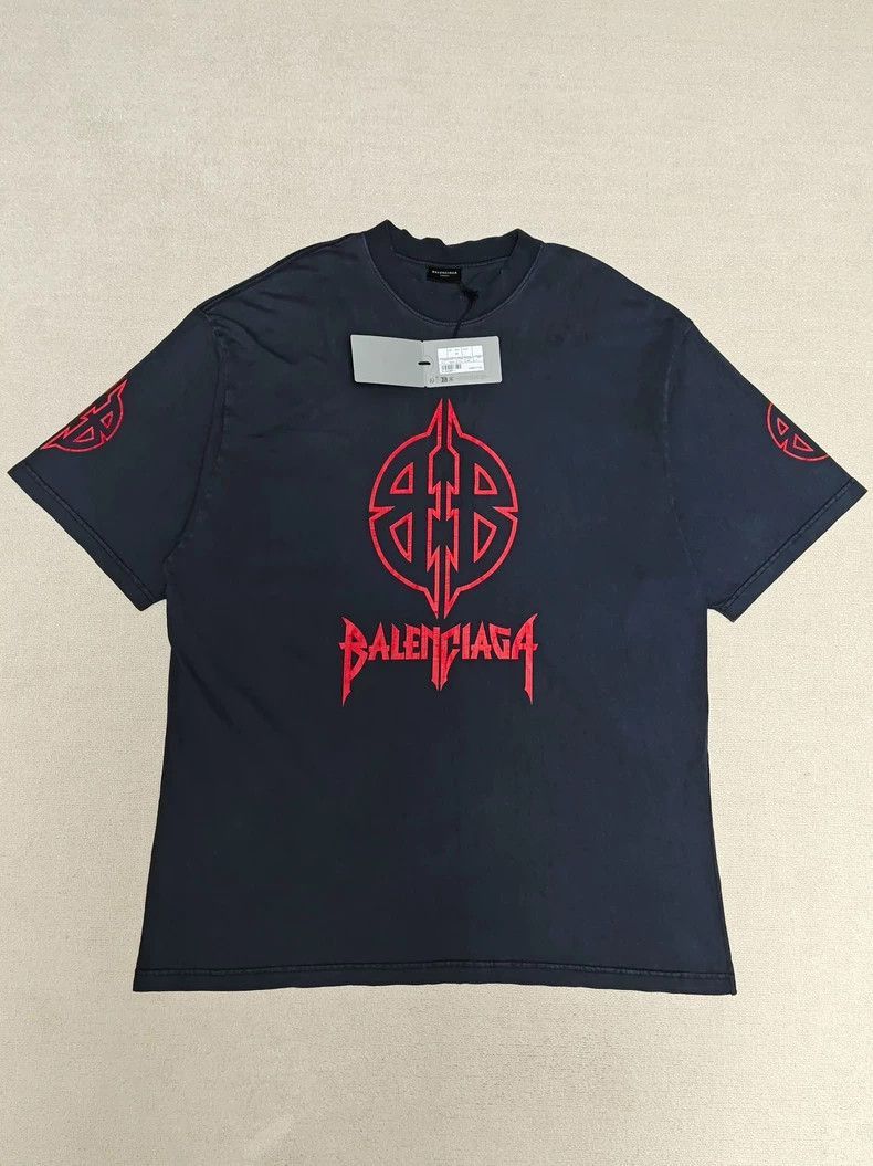 Balenciaga Balenciaga 23fw Bitcoin Totem Alien BB Vintage Short sleeve Size US XL / EU 56 / 4 - 1 Thumbnail