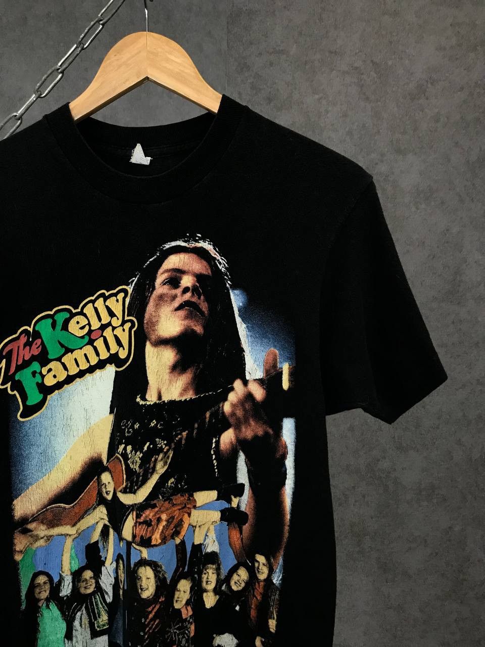 Band Tees × Vintage The Kelly Family vintage rock band tee Size US S / EU 44-46 / 1 - 2 Thumbnail