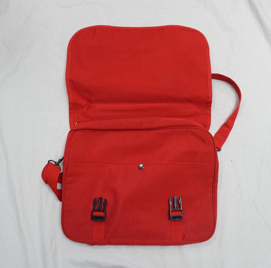 Vintage 00's Moschino ショルダーバッグ Size US M / EU 48-50 / 2 - 4 Thumbnail