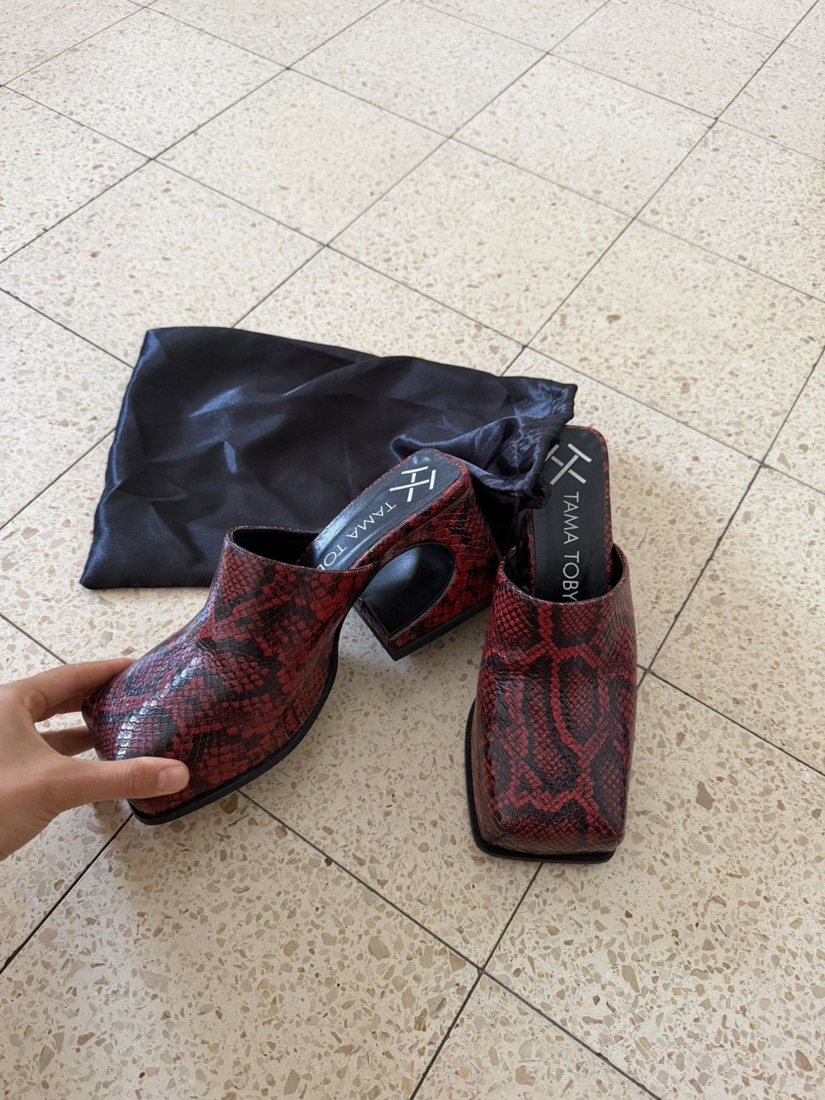 Other TAMA TOBY Red Snake Sassy Mule Size US 6 / IT 36 - 1 Thumbnail