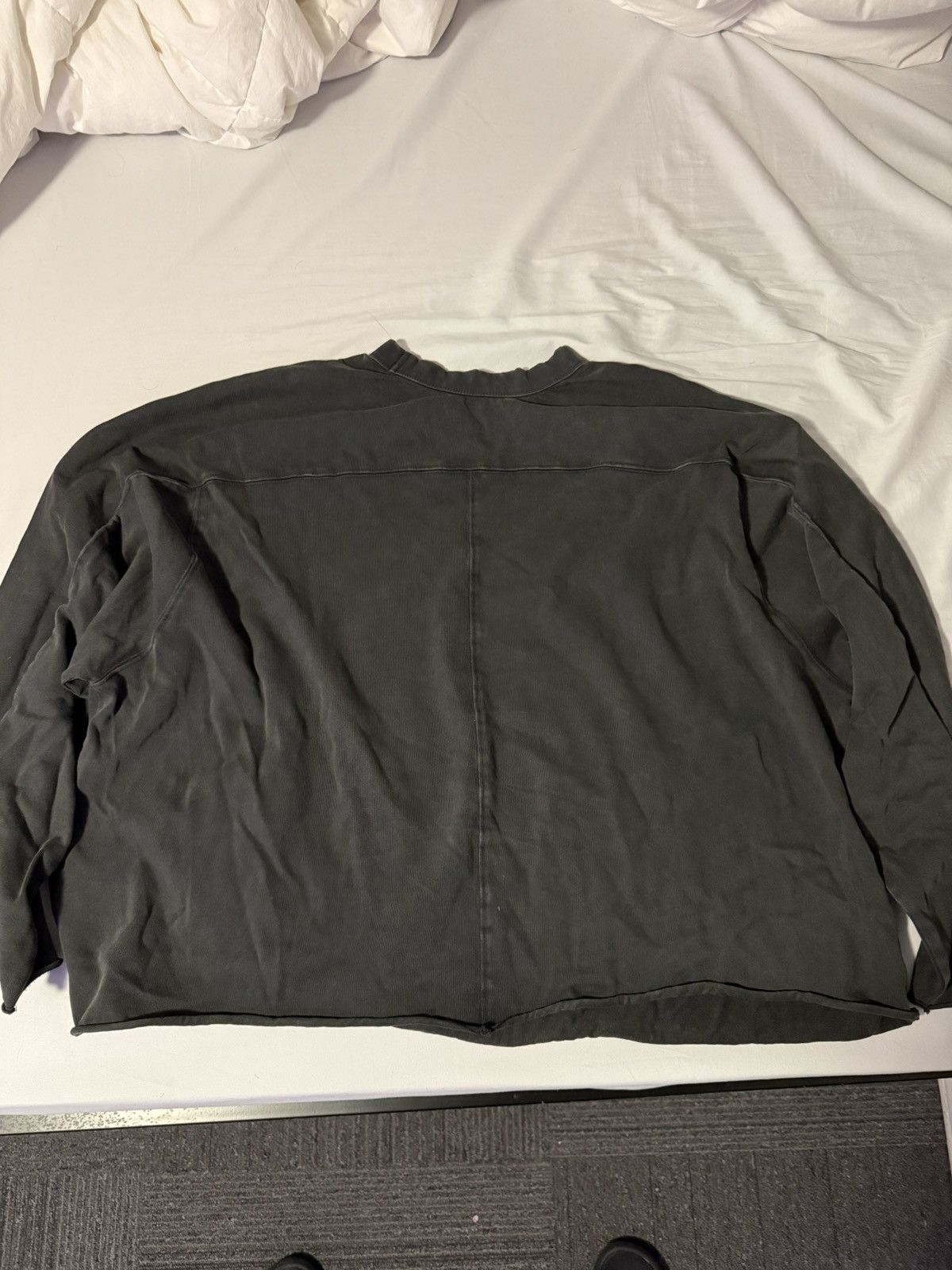 Entire Studios Entire Studios Cropped Crewneck Washed Black Boxy Sweatshirt Size US M / EU 48-50 / 2 - 1 Thumbnail