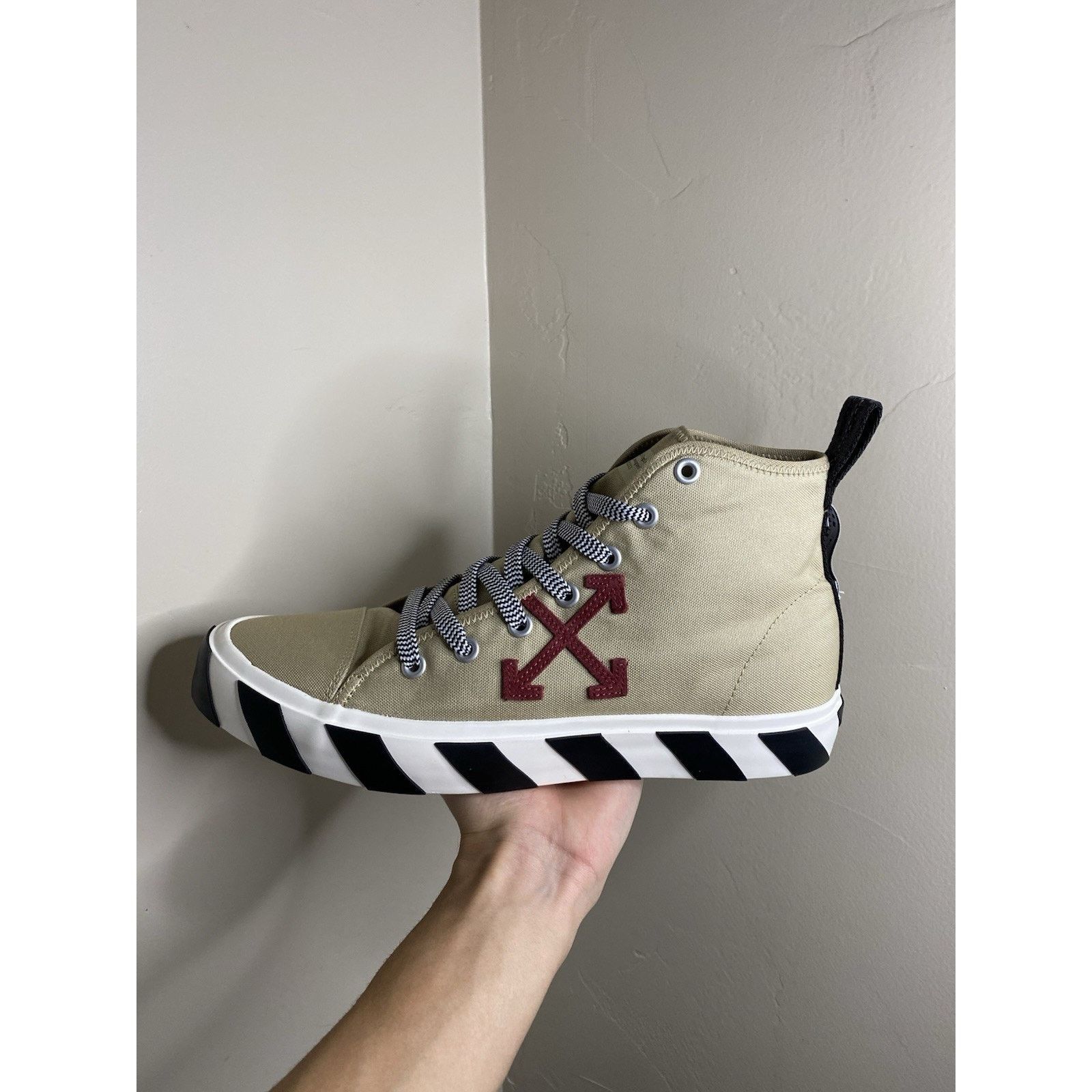 Off-White Size 45 EU ( 12 US ) - Off-White “Sand Burgundy” | NEW ! Size US 12 / EU 45 - 11 Thumbnail