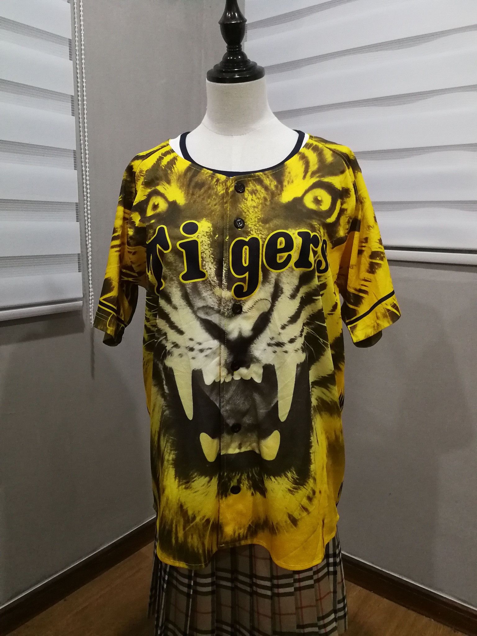 Japanese Brand × MLB × Mizuno Mizuno HANSHIN TIGERS full print baseball jerseys S 1855 Size US S / EU 44-46 / 1 - 1 Thumbnail