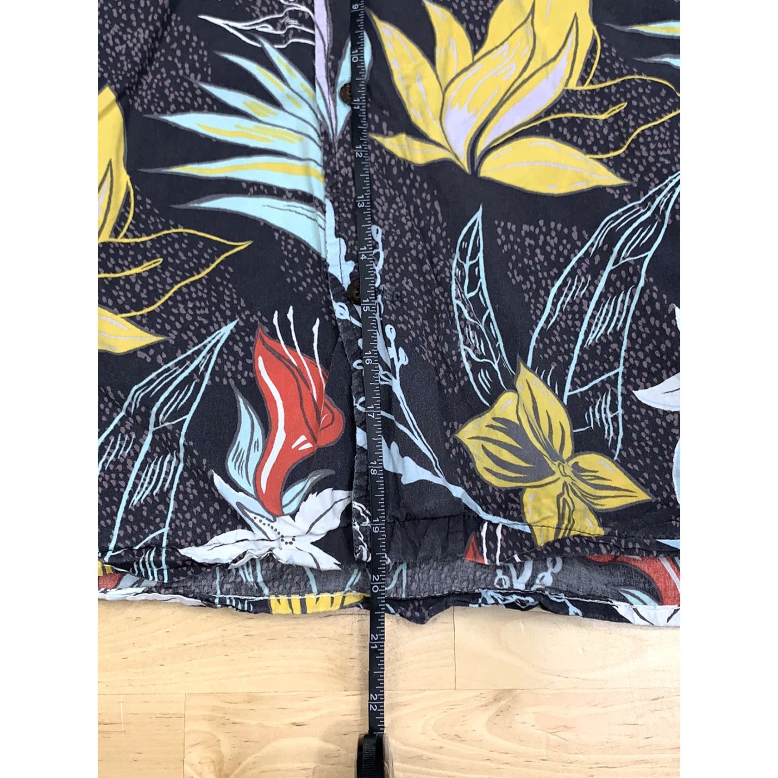 Hurley Hurley Button Up Shirt Mens M Floral Hawaii Casual Black Short Sleeve Collared 6036 Size US M / EU 48-50 / 2 - 4 Thumbnail