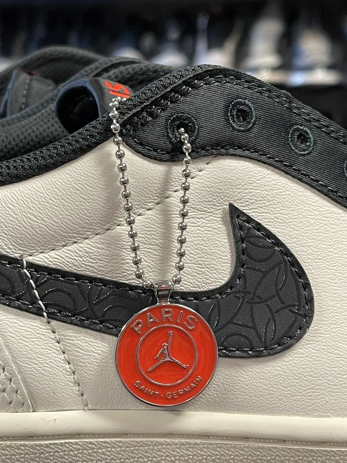 Jordan Brand Size 12 - Jordan 1 Retro Low Paris Saint-Germain PSG Size US 12 / EU 45 - 4 Thumbnail