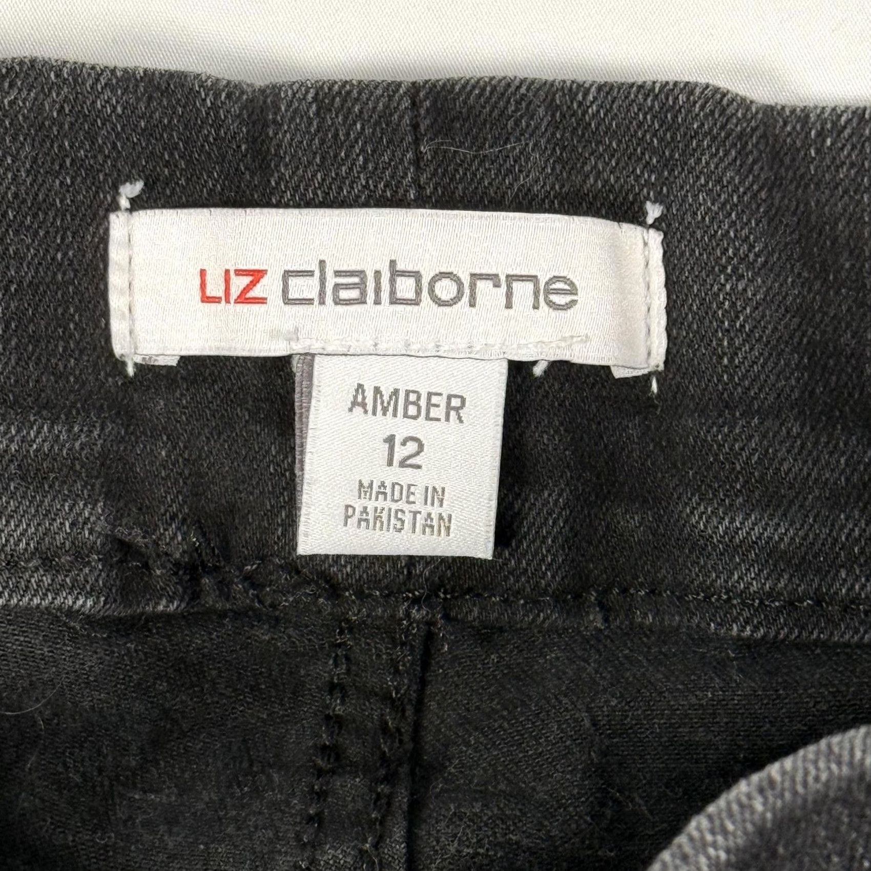 Liz Claiborne Liz Claiborne Jegging Amber Pull-On Black 12 Slim Ankle 25in Inseam Jeans Women’s Size 34" / US 12 / IT 48 - 3 Thumbnail