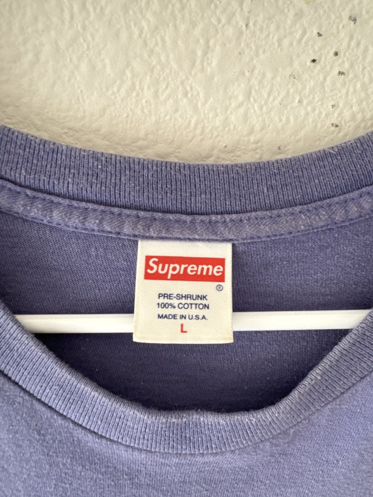 Supreme Supreme world t Size US L / EU 52-54 / 3 - 2 Thumbnail