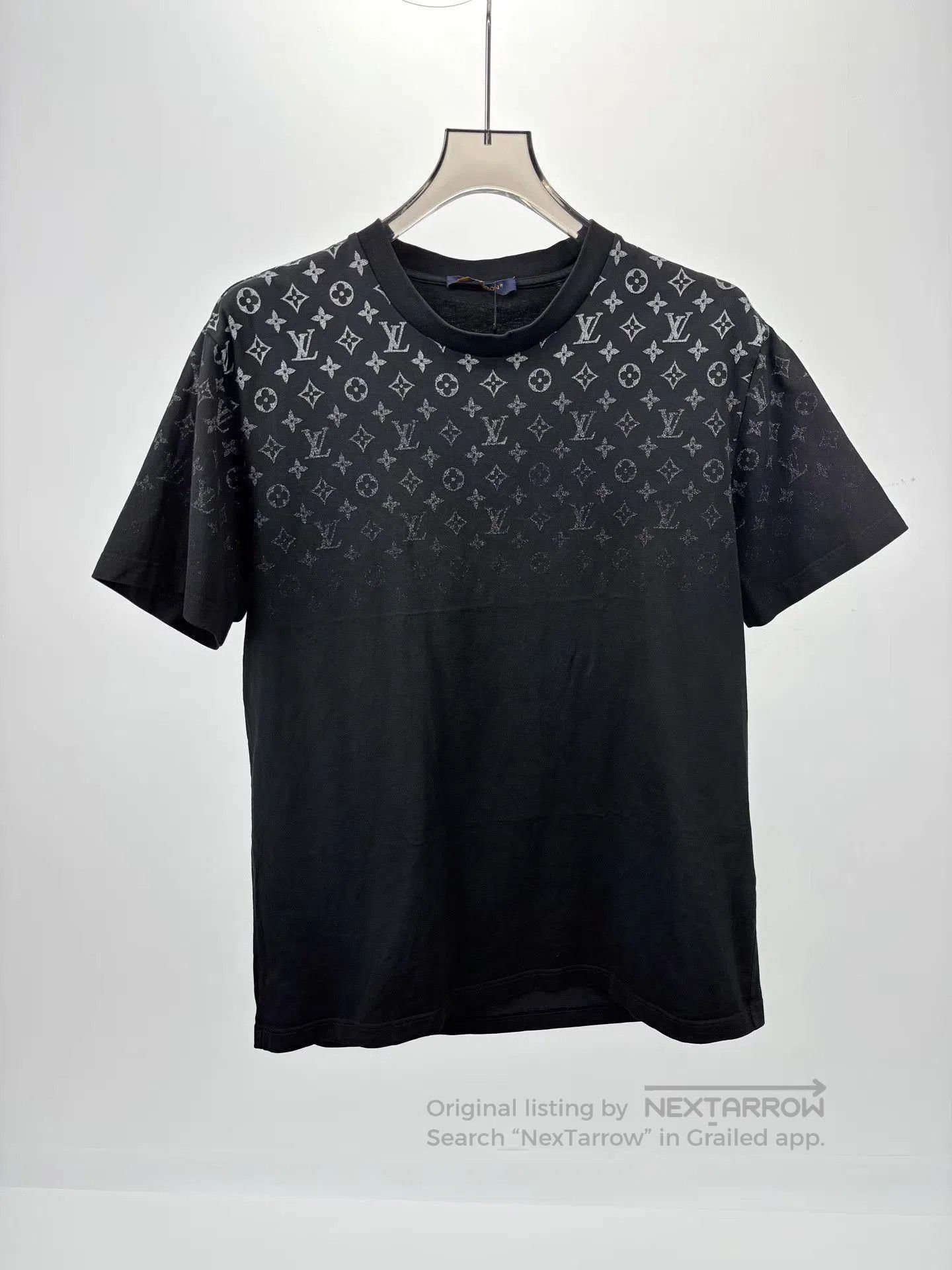 Louis Vuitton Black Short Sleeve Patterned T. Size US XL / EU 56 / 4 - 1 Thumbnail