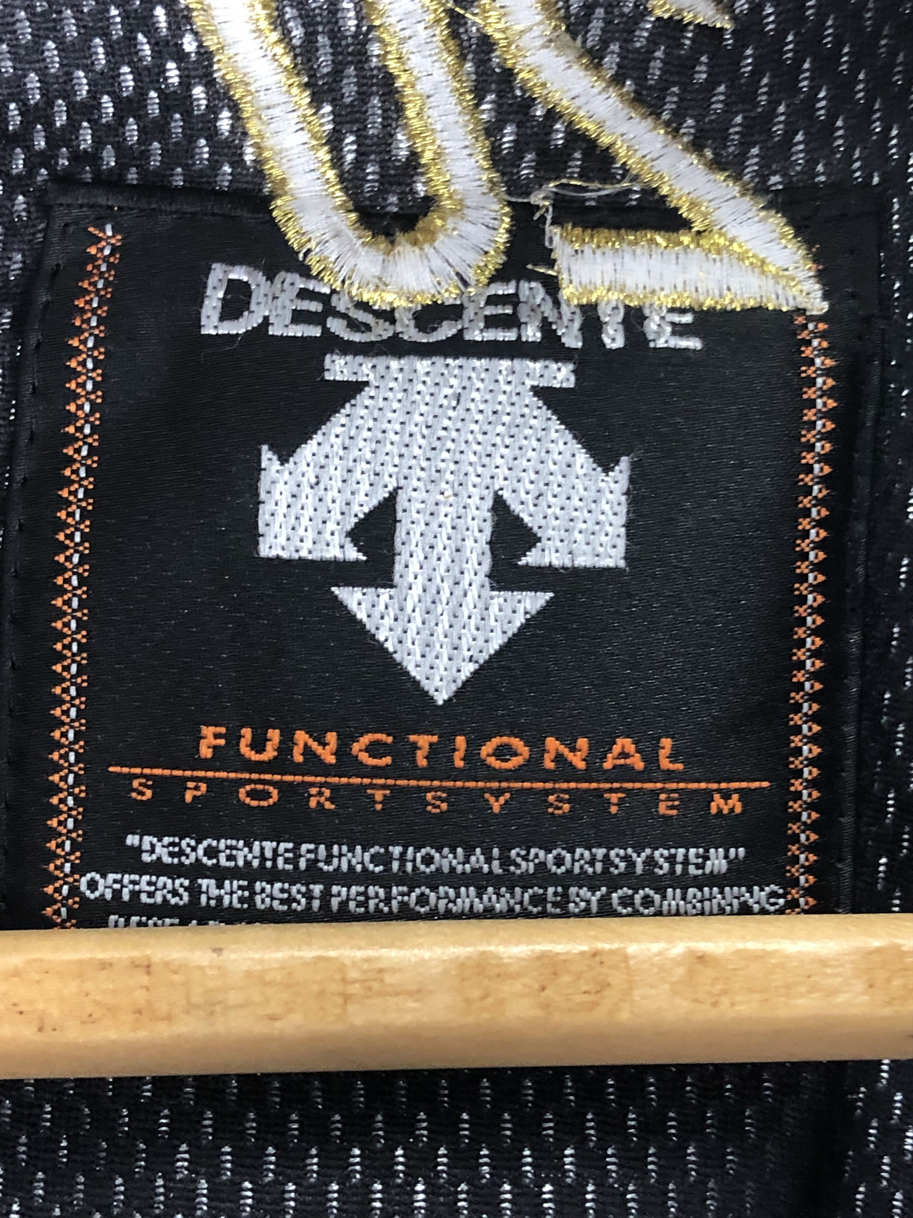 Descente × Vintage Vintage Descent Light Jacket Varsity Style J0752 Size US L / EU 52-54 / 3 - 5 Thumbnail