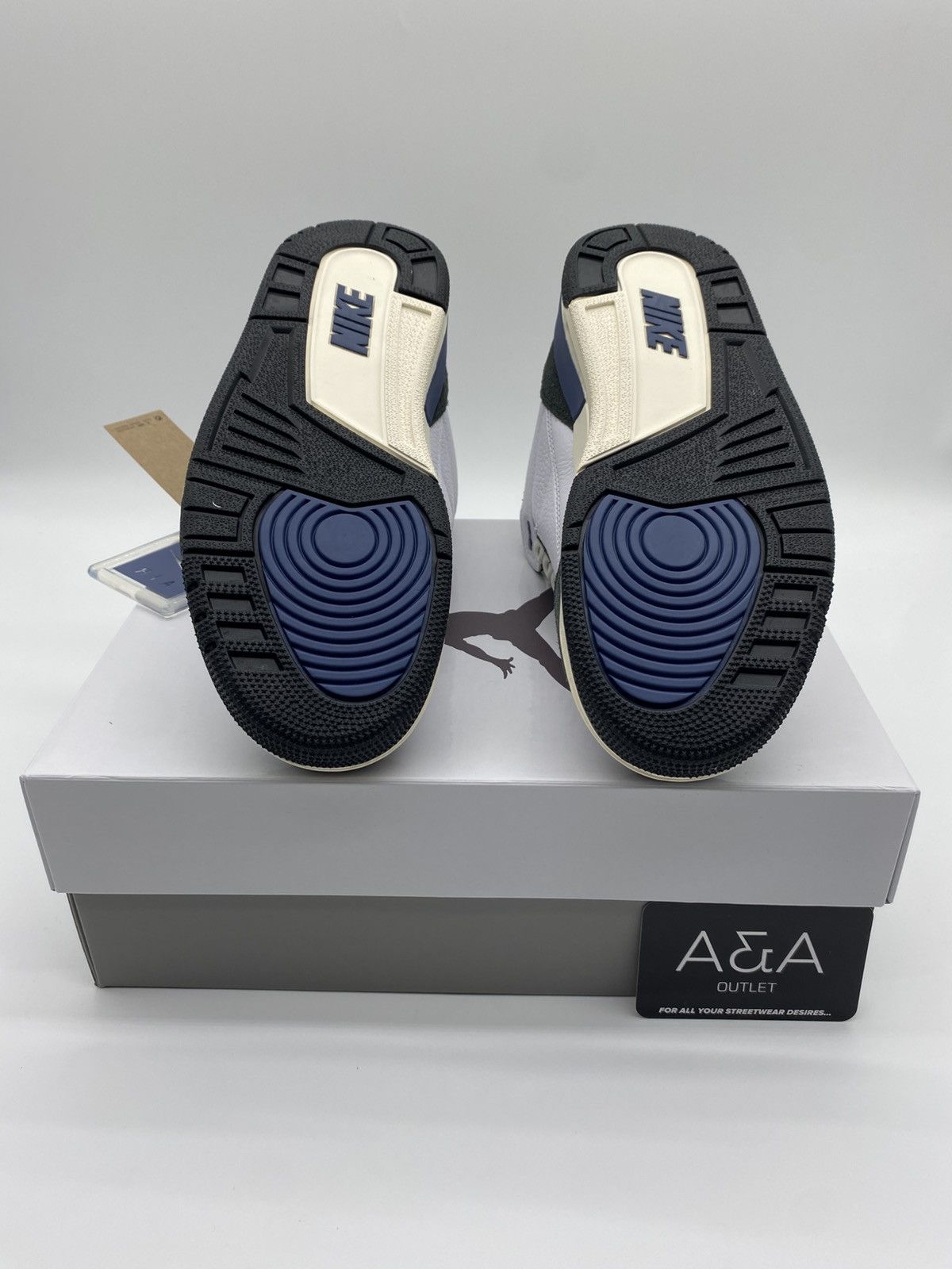 Jordan Brand Jordan 3 Retro OG SP A Ma Maniere For The Love Diffused Blue Size US 4 / IT 34 - 5 Thumbnail