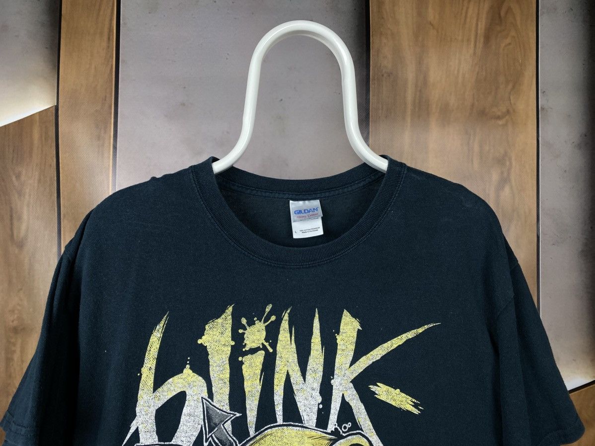 Band Tees 😊Vintage T-Shirt Blink 182 Punk Rock Band VTG Tee😊 Size US L / EU 52-54 / 3 - 4 Thumbnail