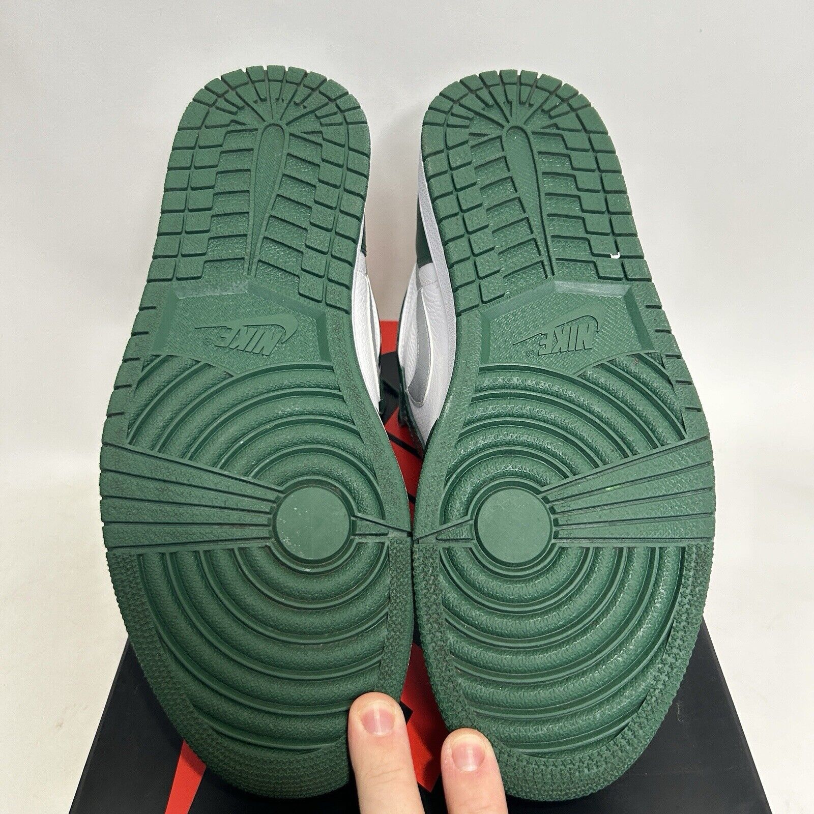 Nike Nike Air Jordan 1 Retro High OG “Gorge Green” 2024 Size US 10.5 / EU 43-44 - 7 Thumbnail