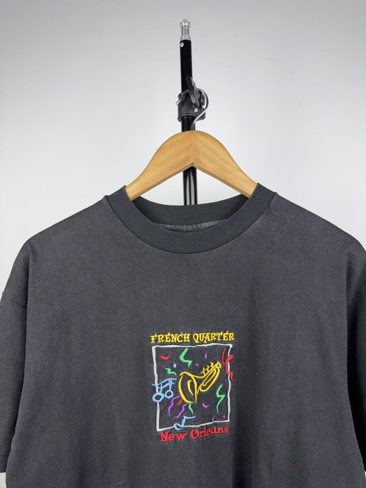 Vintage Vintage 90s French Quarter New Orleans Jazz Graphic T-Shirt Size US M / EU 48-50 / 2 - 2 Thumbnail