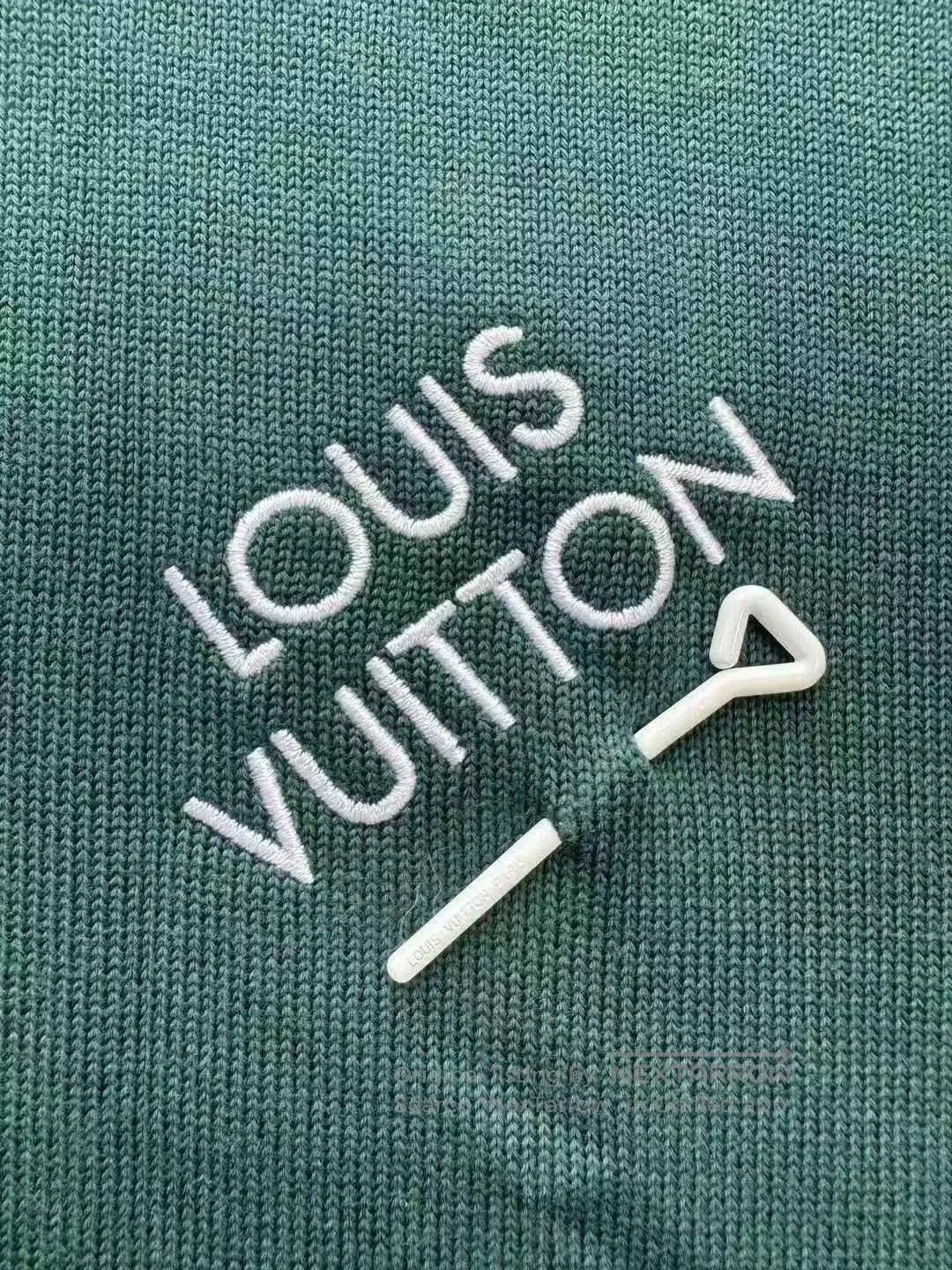 Louis Vuitton Louis Vuitton Green Knit Pin Short Sleeve. Size US XXL / EU 58 / 5 - 4 Thumbnail