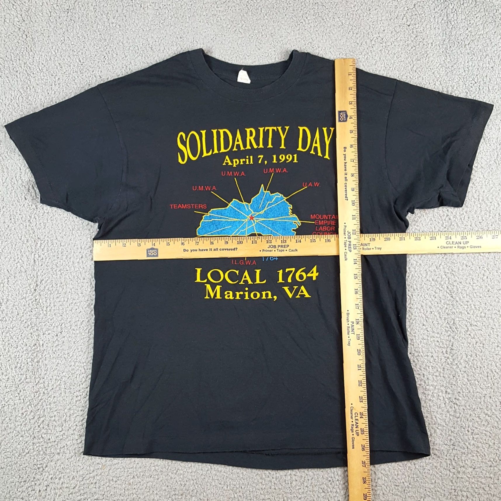 Vintage VINTAGE Screen Stars T-Shirt Mens XL Solid Black 90s Grunge Solidarity Day Marion VA Embroidered Logo Rainbow 90s Vintage Y2K Human Rights Shirt Size US XL / EU 56 / 4 - 7 Thumbnail